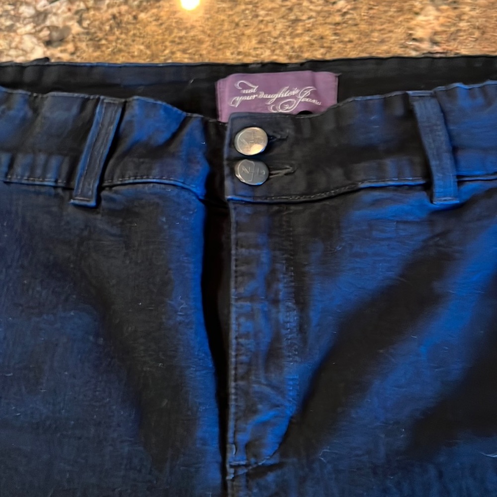 Black denim jean capris